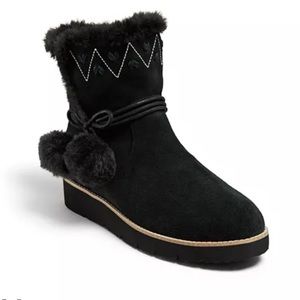 Jack Rogers NWT Vera Suede Pom Pom Boots Black Size 6